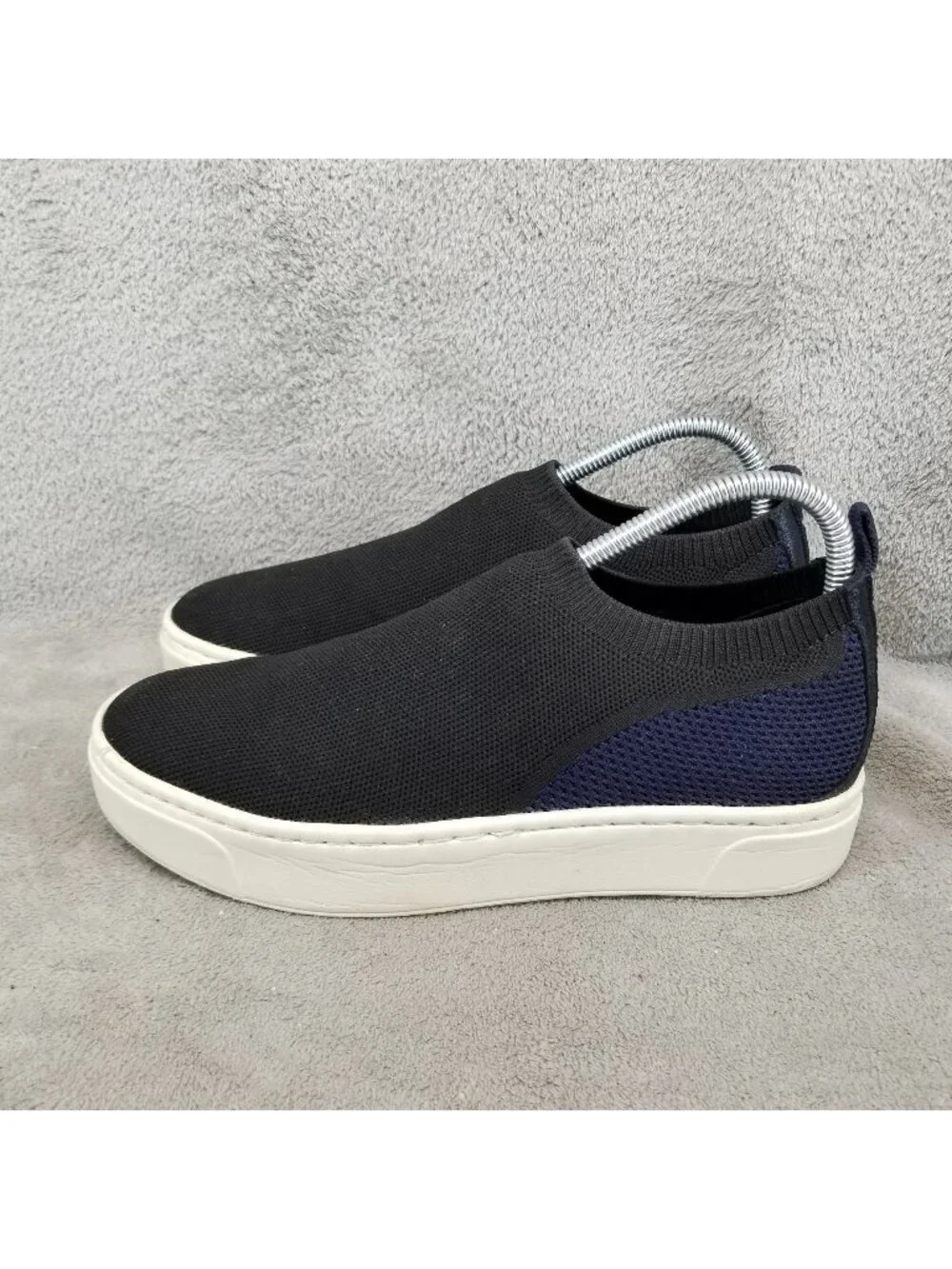 Naked Feet Shoes Womens Size 8 Adapt Black Blue Knit Slip On Sneakers *Read*